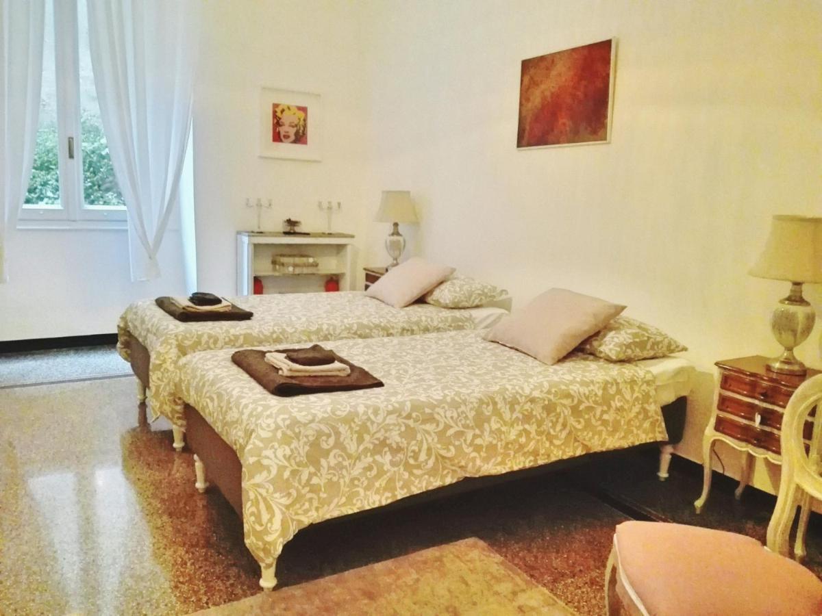 Central Chic Apartment Genoa Bagian luar foto